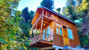 woodland treehouse Jibhi